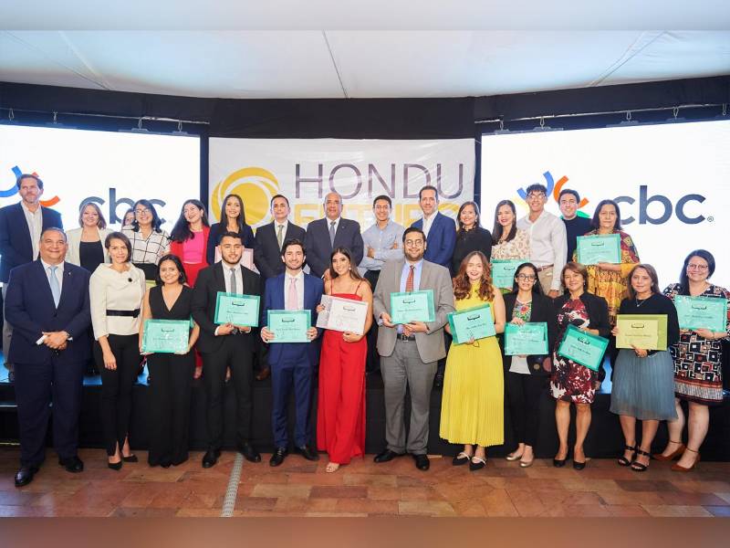 Beneficiarios del Programa Crédito-Beca (PCB).