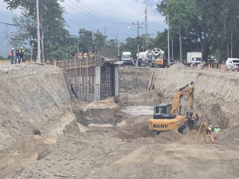Interconector al margen derecho del río Bermejo que construye Siglo 21.
