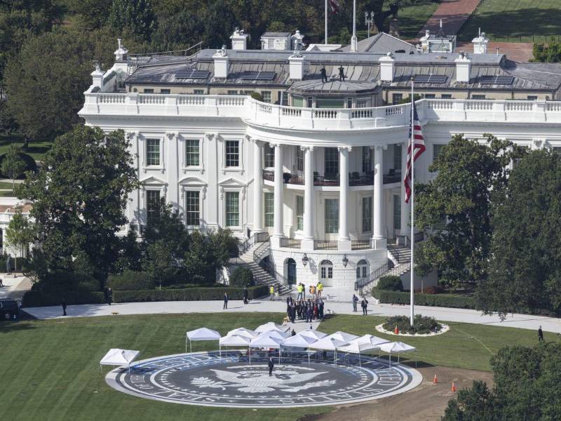 Momento en el que el presidente Donald Trump daba inicio a la inaguración del helipuerto.