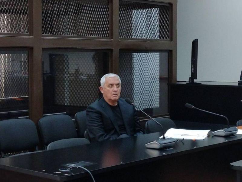 Expresidente Otto Pérez Molina durante la lectura de su sentencia en Guatemala.
