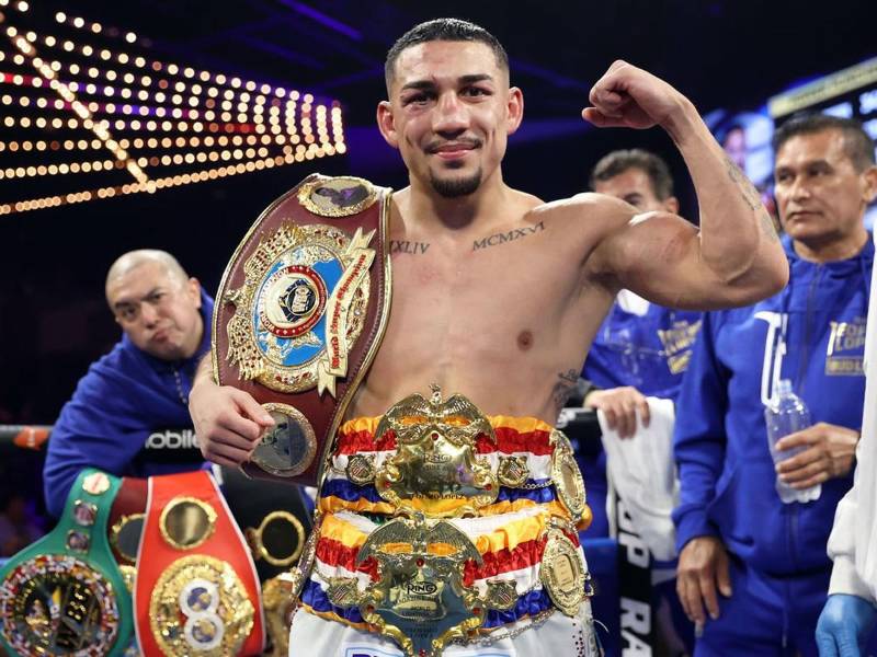 Teófimo López volvió a lo grande para convertirse en el nuevo campeón mundial superligero de la OMB.