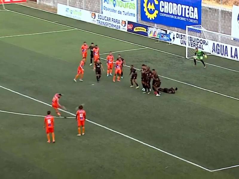 El golazo de tiro libre de Carlos Róchez en el UPN-Honduras Progreso