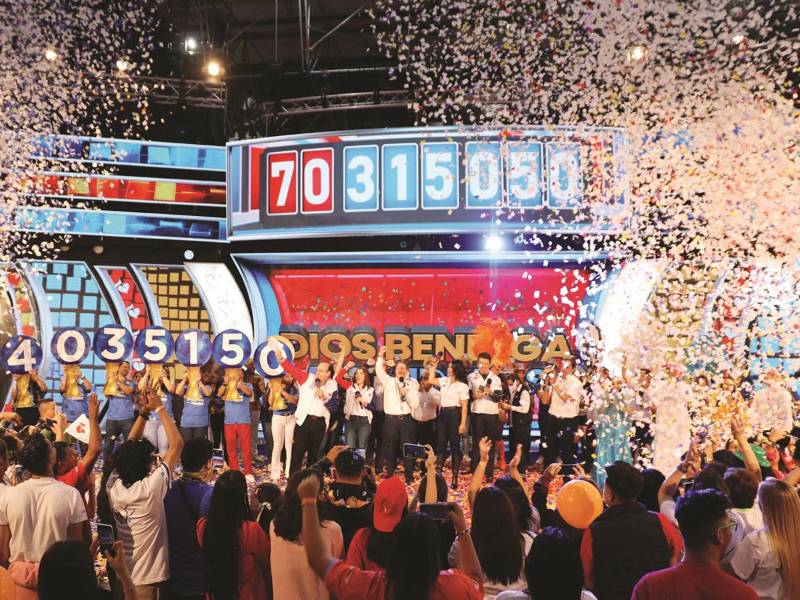 La importante donación entregada por Grupo Financiero Ficohsa a la Teletón se realizó en un gran ambiente de música y danza.