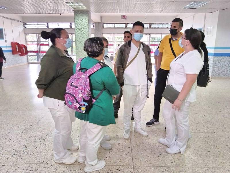 <b><span class=mln_uppercase_mln>Zonas.</span></b> Los despidos son en Cortés, Intibucá, La Paz y Francisco Morazán, informó la asociación de enfermeros de Honduras.