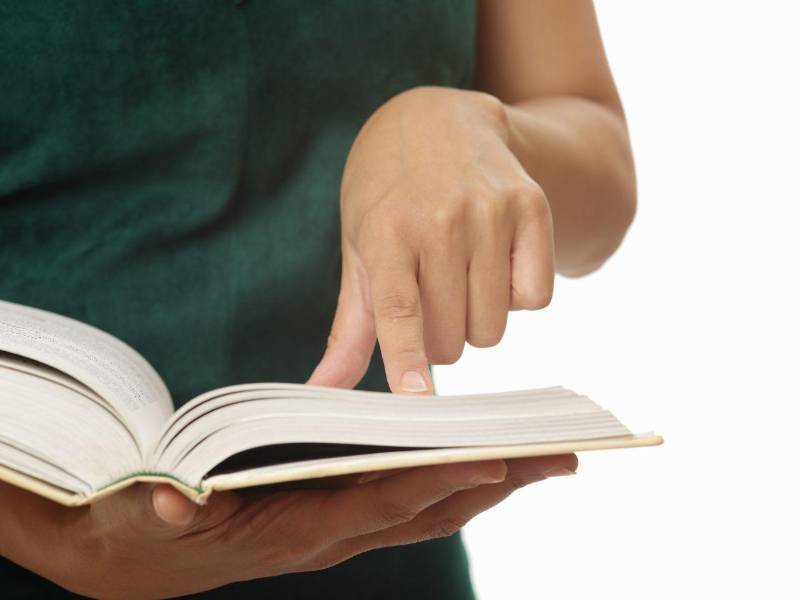 En 2025, unos 45,509 estudiantes abandonaron el sistema educativo en Honduras Esto representa una tasa de deserción de 2.47% de la matrícula total En términos simples: 2 a 3 de cada 100 estudiantes no terminaron el año escolar