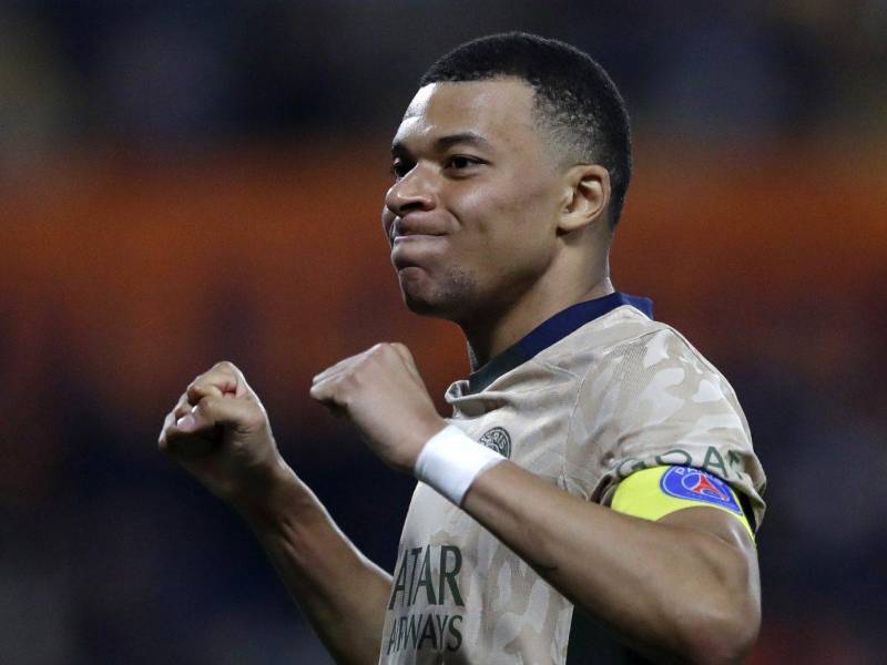 Mbappé devuelve al PSG a la senda de la victoria en Ligue 1.