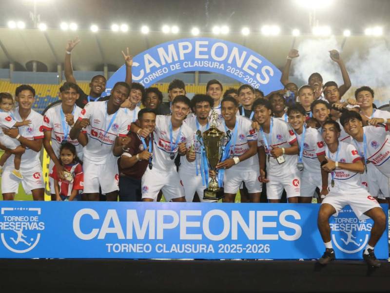 Los jóvenes del Olimpia se dieron un festín en el estadio Nacional Chelato Uclés.