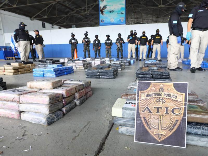 899 kilos y L170 millones: así fue el decomiso que dejó cinco detenidos en La Mosquitia