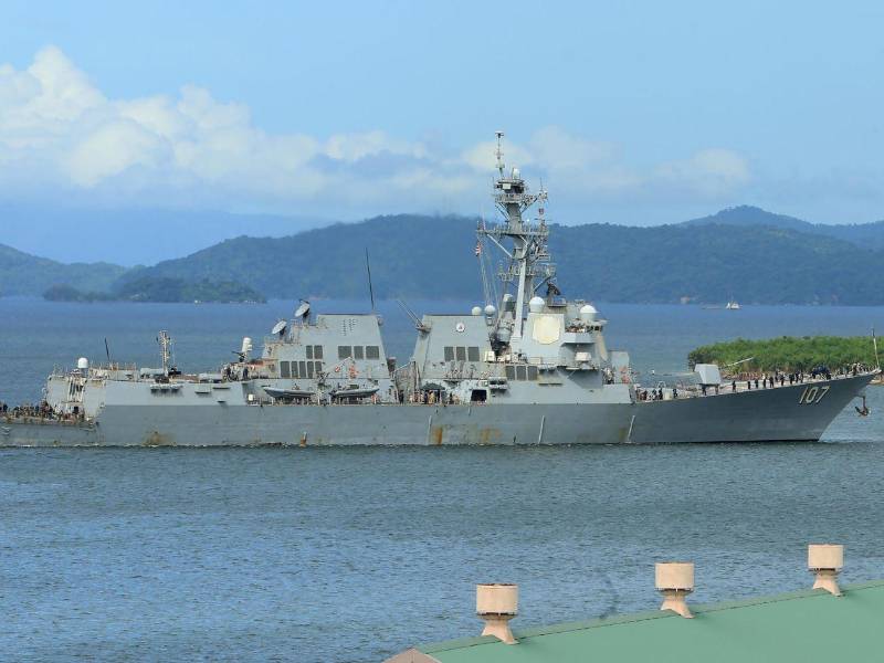 El destructor USS Gravely de la Armada de Estados Unidos fue captado el pasado 26 de octubre a su arribó a Puerto España (Trinidad y Tobago).