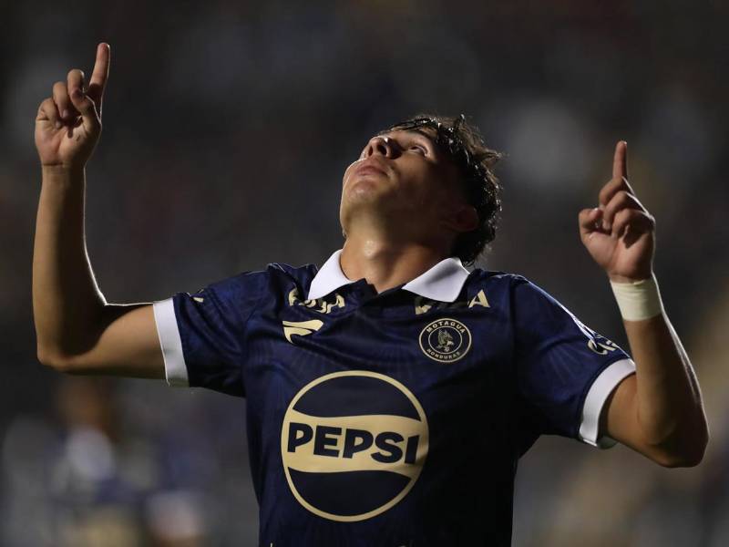 Jeffryn Macías ha sido uno de los mejores en el partido.