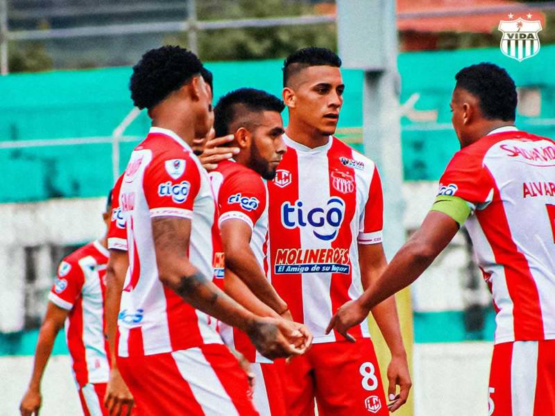 El Vida de La Ceiba decidió reducir el salario de sus jugadores en un mes por no clasificar a la liguilla en el torneo pasado.