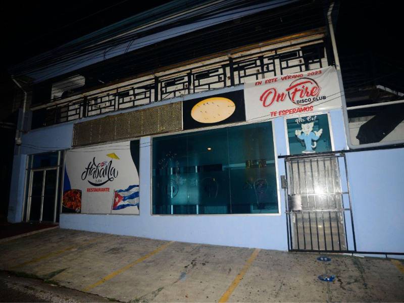 Los bares han sido los más afectados con el toque de queda.