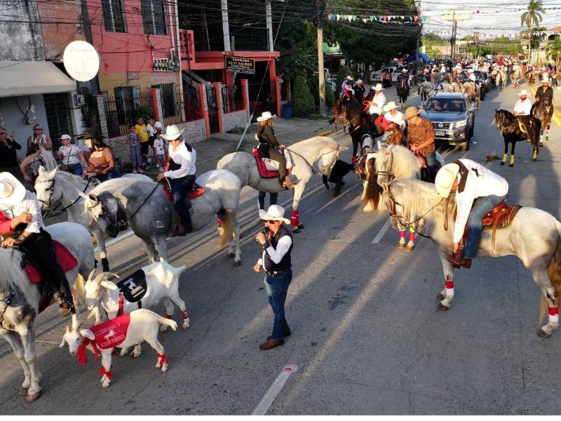 El desfile hípico como parte de las actividades de la feria fue el pasado 9 de agosto.