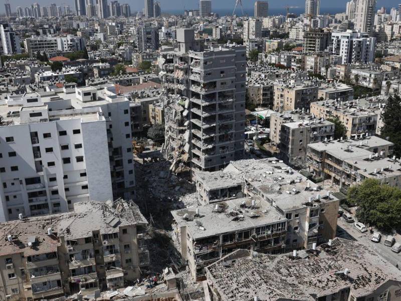 Ministros de Exteriores de China y Pakistán piden alto al fuego inmediato en el Golfo.