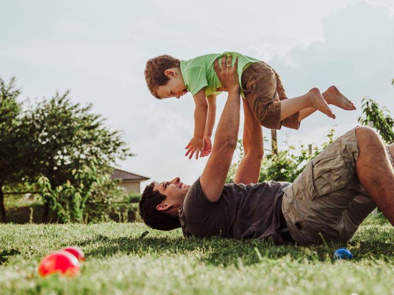 El diputado Mario Pérez propuso endurecer las medidas contra los padres que no cumplen sus compromisos de pago de pensión alimenticia.