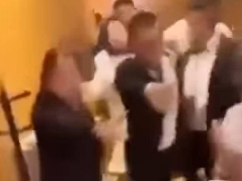 Captura de panatalla de la pelea de los dos pastores.