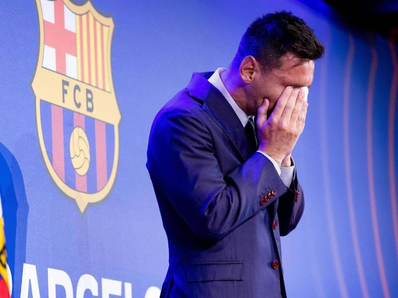 Entre lágrimas, Lionel Messi se despidió oficialmente del FC Barcelona en rueda de prensa el 8 de agosto de 2021.