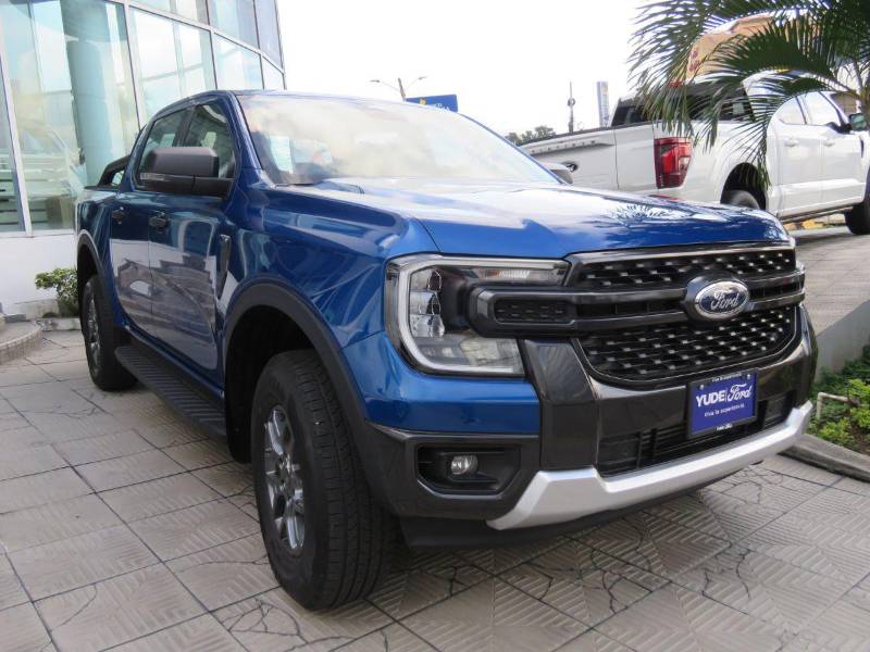 Ford Ranger XLT.