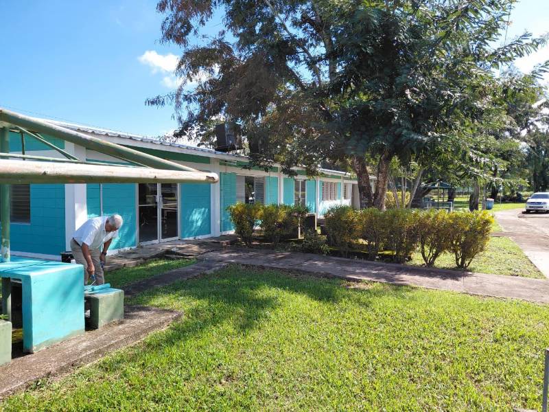 Una antigua maquila se convirtió desde este viernes en el epicentro del transporte de autobuses en La Ceiba.