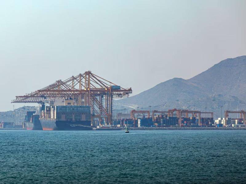Washington anunció la revocación de las exenciones para la venta de petróleo iraní como respuesta a las acciones de Teherán en el estrecho de Ormuz.