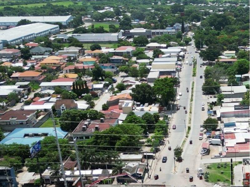 El municipio de Villanueva, Cortés, es conocida popularmente como La ciudad que endulza a Honduras debido a su histórica y masiva producción de caña de azúcar, además, alberga importantes parques industriales.