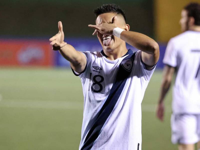Óscar Santiz fue el héroe de Guatemala para la remontada con un triplete ante República Dominicana.