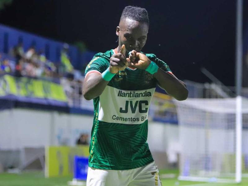 Román Rubilio Castillo suma seis goles en el Torneo Apertura 2025, con el que marcó en el inicio de la triangular.
