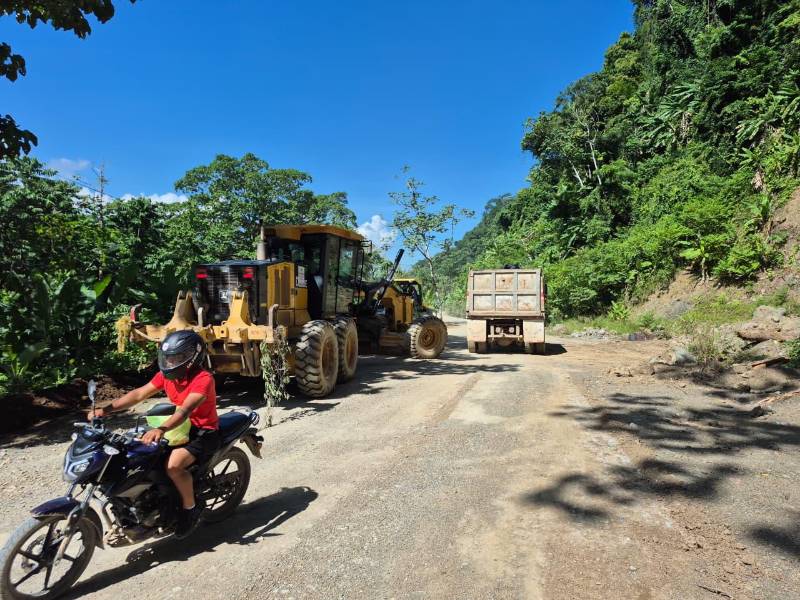 Un impulso decisivo al desarrollo del turismo de aventura en La Ceiba se concretó este 13 de octubre con el lanzamiento de la licitación pública para pavimentar la cale hacia la Cuenca del Río Cangrejal.