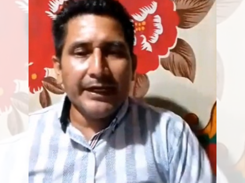 Video: Mientras pastor predicaba en vivo le disparan a su hijo