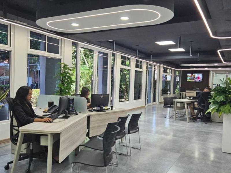 Área de Experiencia y Orientación Estudiantil en USAP, espacio moderno diseñado para acompañar de forma integral a los estudiantes en su trayectoria universitaria.