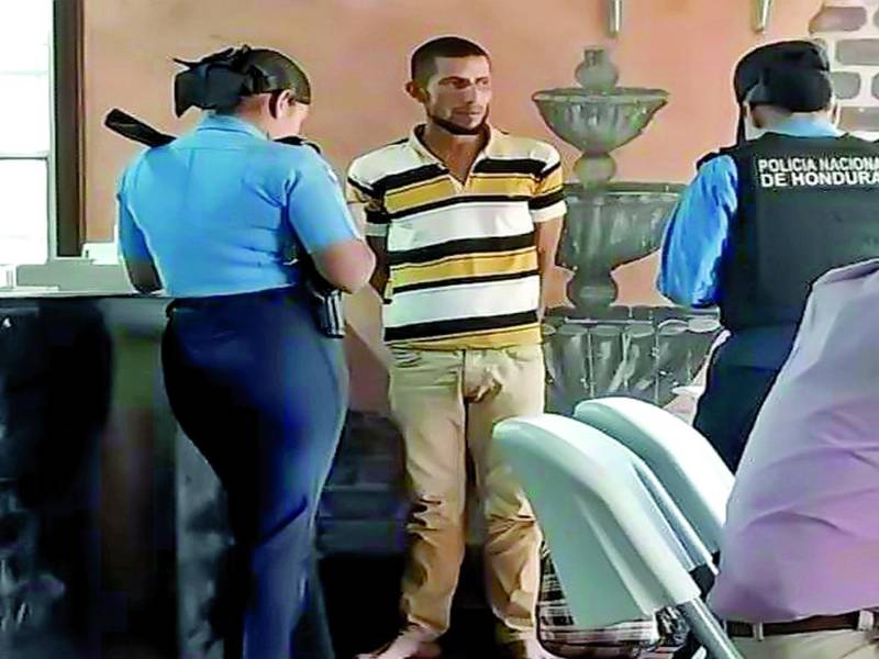 Orlin Danery Ruiz está acusado de parricidio.