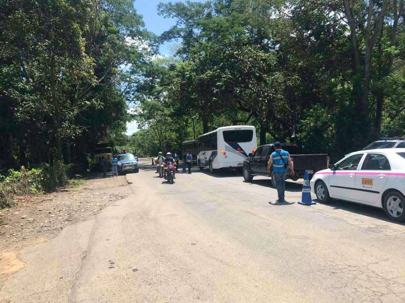 Hay unos 30 retenes en los diez municipios de Colón, durante la noche se prohíbe la circulación en la zona.