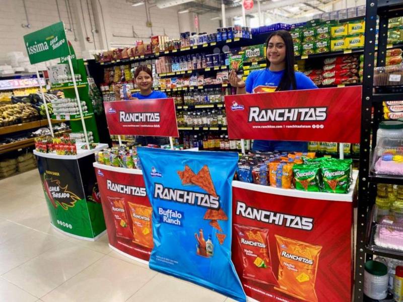 Supermercados Colonial arranca con la celebración de sus 24 años con un mega pastel