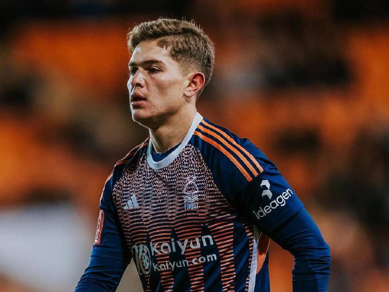 Brandon Aguilera se convirtió en el costarricense más joven en debutar en la primera división del fútbol de Inglaterra.