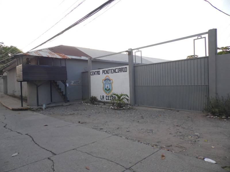 Las fuerzas vivas de La Ceiba se cansaron de pedir al Gobierno el traslado del penal.