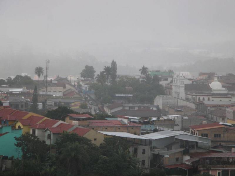 La región suroccidental será de las más afectadas por las lluvias causadas por una onda tropical en Honduras.