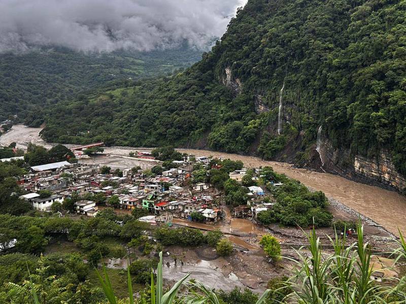 Una de las zonas afectadas por las fuertes lluvias e inundaciones en Huehuetla, México.