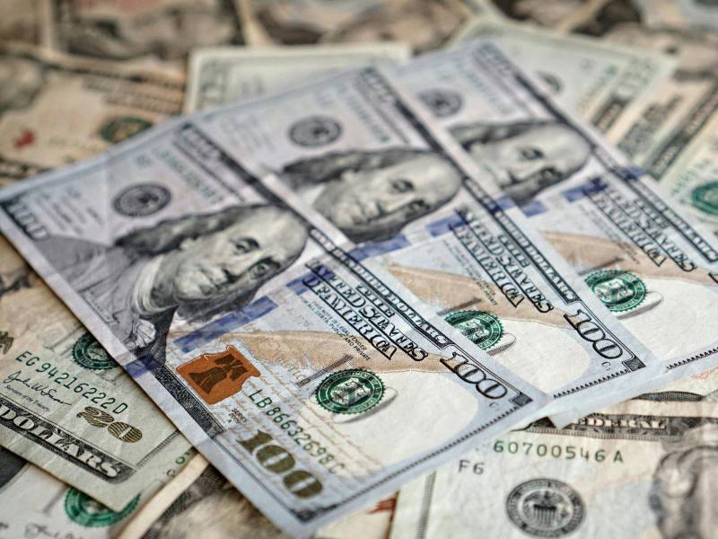 La subasta diaria de divisas, establecida por el BCH, busca equilibrar la oferta y la demanda de moneda extranjera en el país.