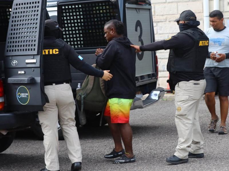 899 kilos y L170 millones: así fue el decomiso que dejó cinco detenidos en La Mosquitia