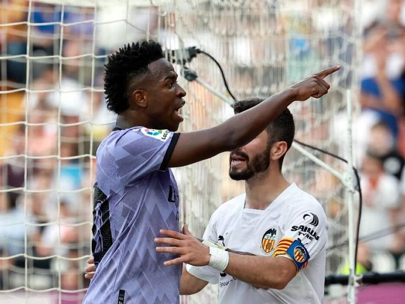 El Valencia se indigna con Vinicius por acusar de racismo a toda la afición del Valencia en Mestalla.