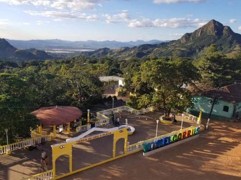 La población podría verse afectada por la paralización de proyectos y servicios municipales, según la alcaldesa del municipio.