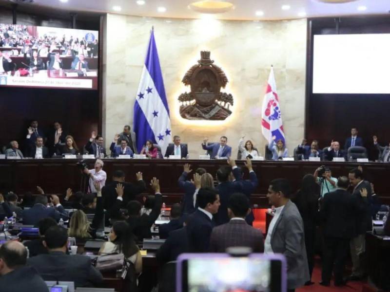 Reforma penal en Honduras propone castigos más severos por femicidio.