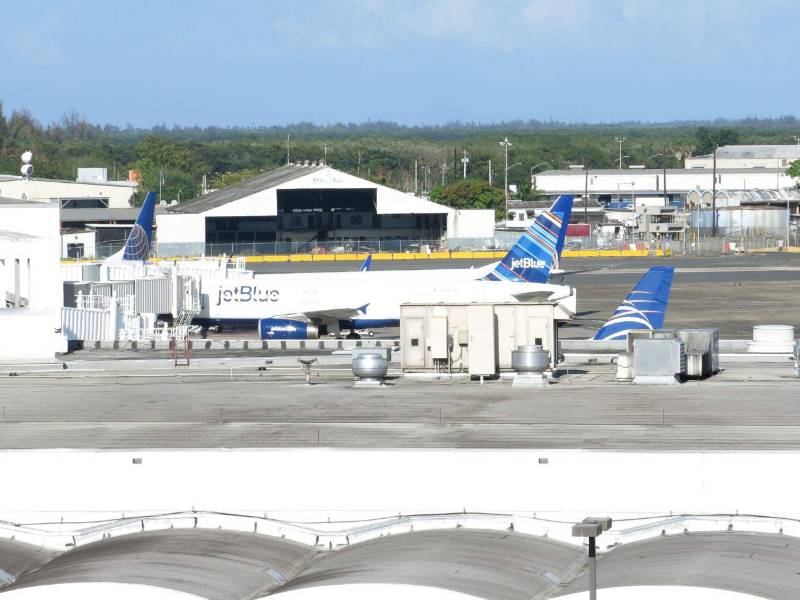 Vista parcial del Aeropuerto Luis Muñoz Marín, en San Juan (Puerto Rico). El más afectado con la cancelación de centenares de vuelos en el Caribe.