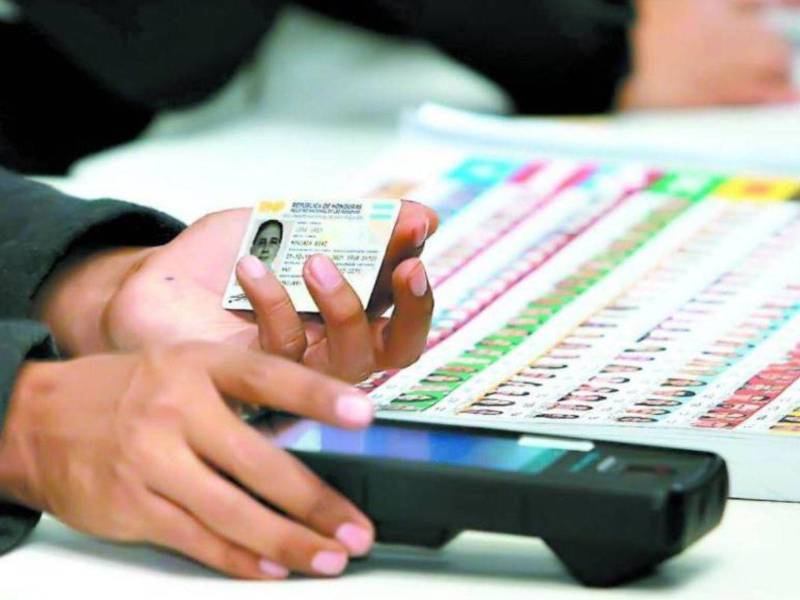 Menores que cumplan 18 antes del 30 de noviembre deben enrolarse antes del 17 de agosto para votar en las elecciones generales.