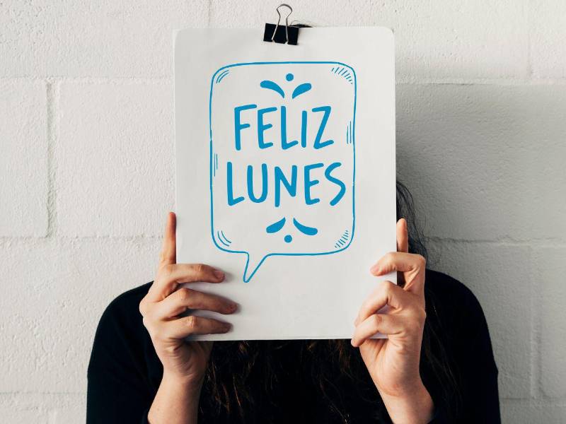 Muchas personas tienen que hacer un gran esfuerzo para “ponerle buena cara” al lunes porque en realidad ese día los entristece.