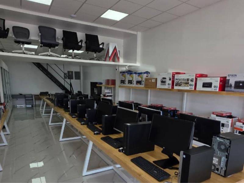 Derchie inaugura nueva sucursal en Plaza Oficomercios, en el Boulevard del Este