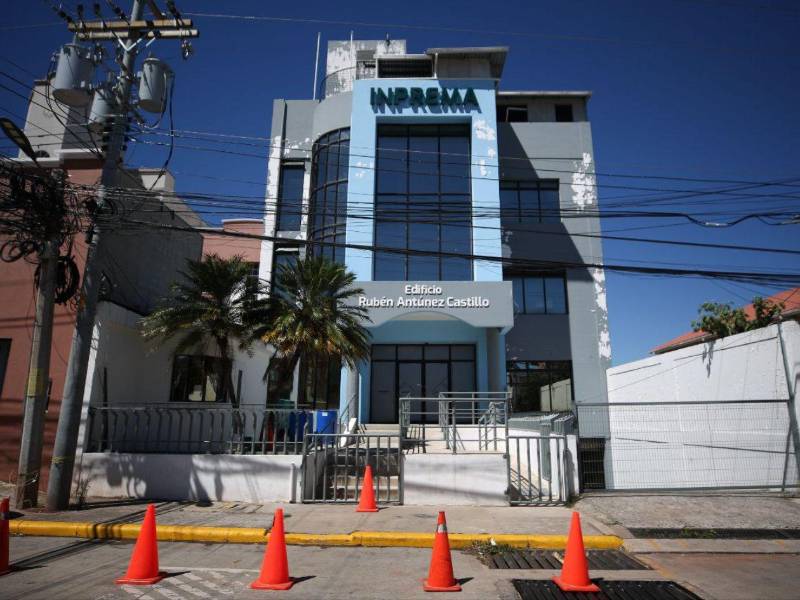 Imagen de la fachada de la clínica oftalmológica de médicos cubanos en la capital.