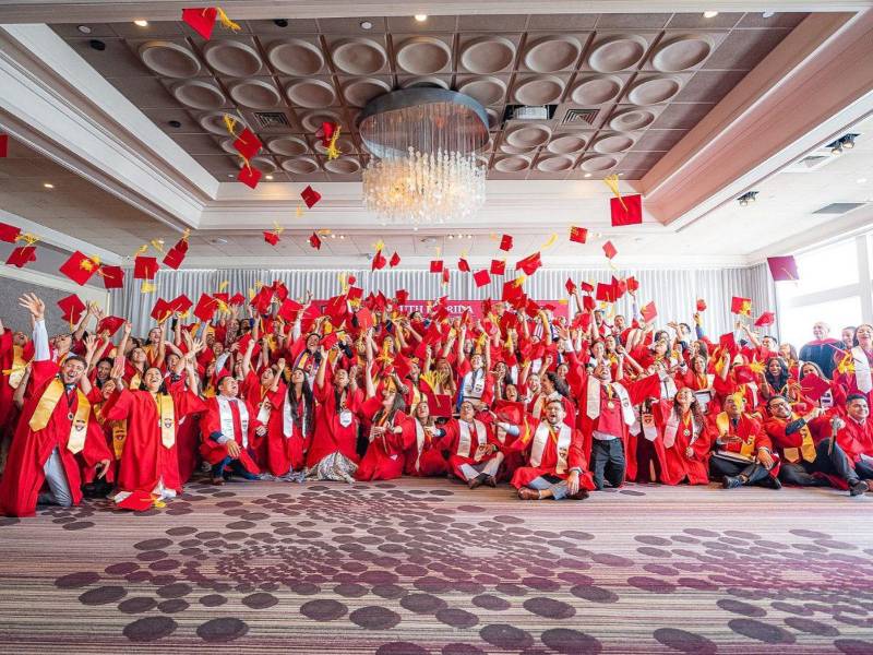 UTH Florida University ofrece programas de licenciatura y maestría orientados al desarrollo profesional de sus estudiantes.