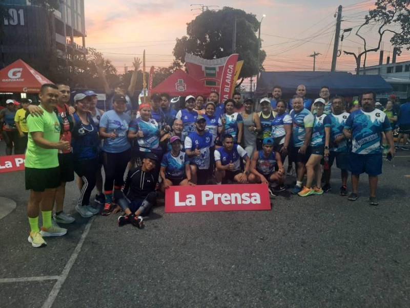 El entrenamiento de campo comenzó a las 5:00 am.