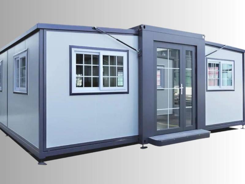 Algunos modelos expandibles o modulares básicos comercializados en Honduras tienen precios de entre L329,000 y L500,000, únicamente por la estructura de la vivienda.